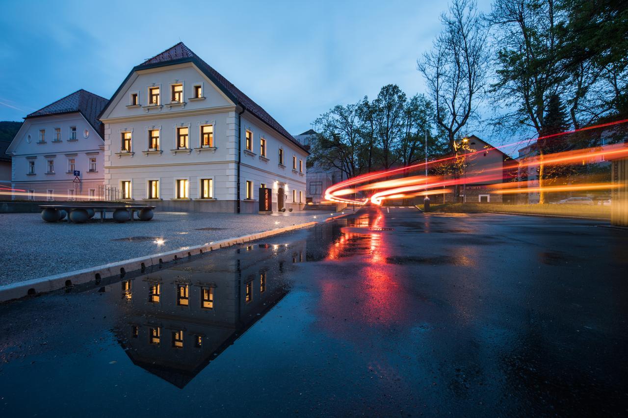 Hostel Bearlog Kočevje Kültér fotó